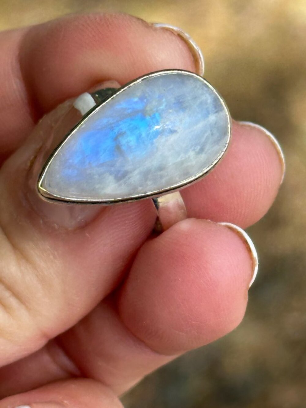 Moonstone Ring - Picture 5 of 10